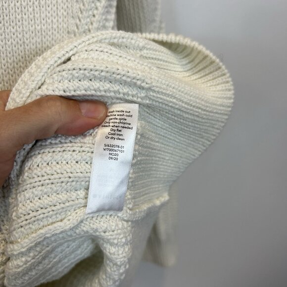 Athleta Teton V -Neck Sweater Chunky Knit Pullover Cream Size Medium 632078 - Picture 6 of 9